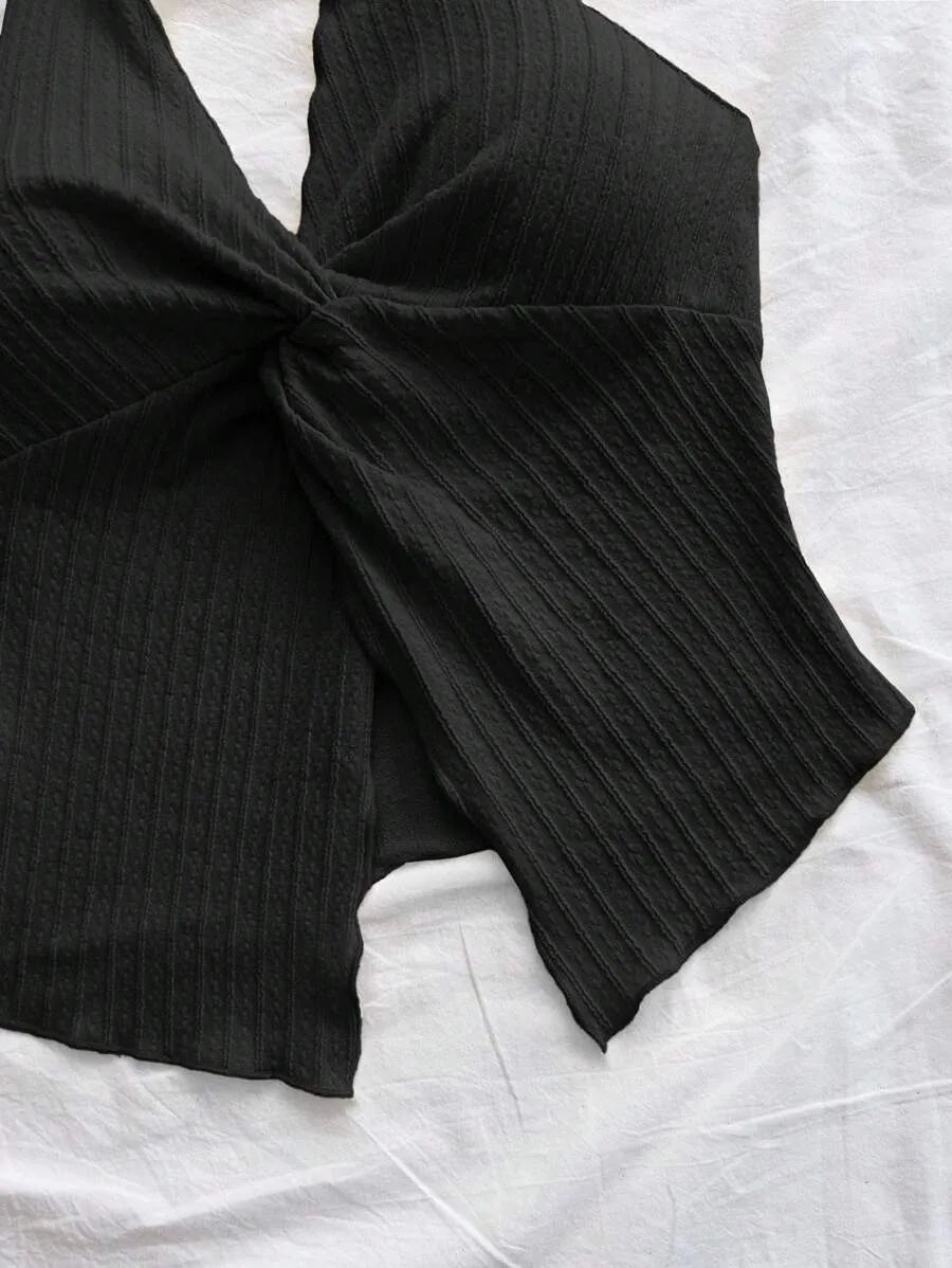 Women's Sexy Halter Neck Open Back Tank Top – Fashionable Tie Knot Hem Detail, Sleeveless Slit Design for Summer Parties, Beach Days & Casual Chic Outfits